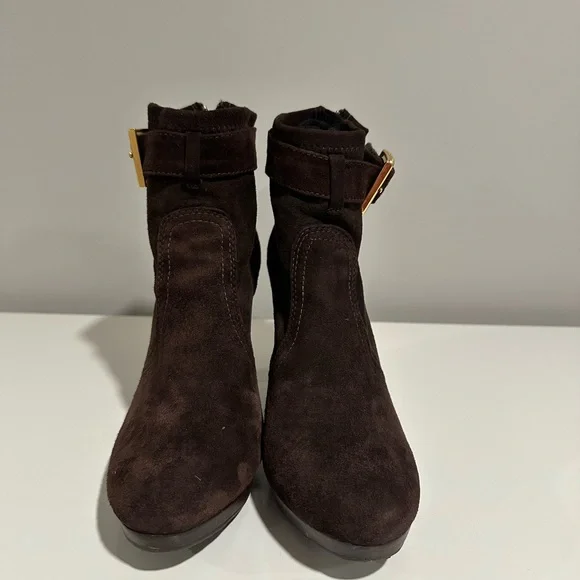 Tory Burch Chic Brown and Gold Heeled Boots with Suede Finish - Picture 2 of 5